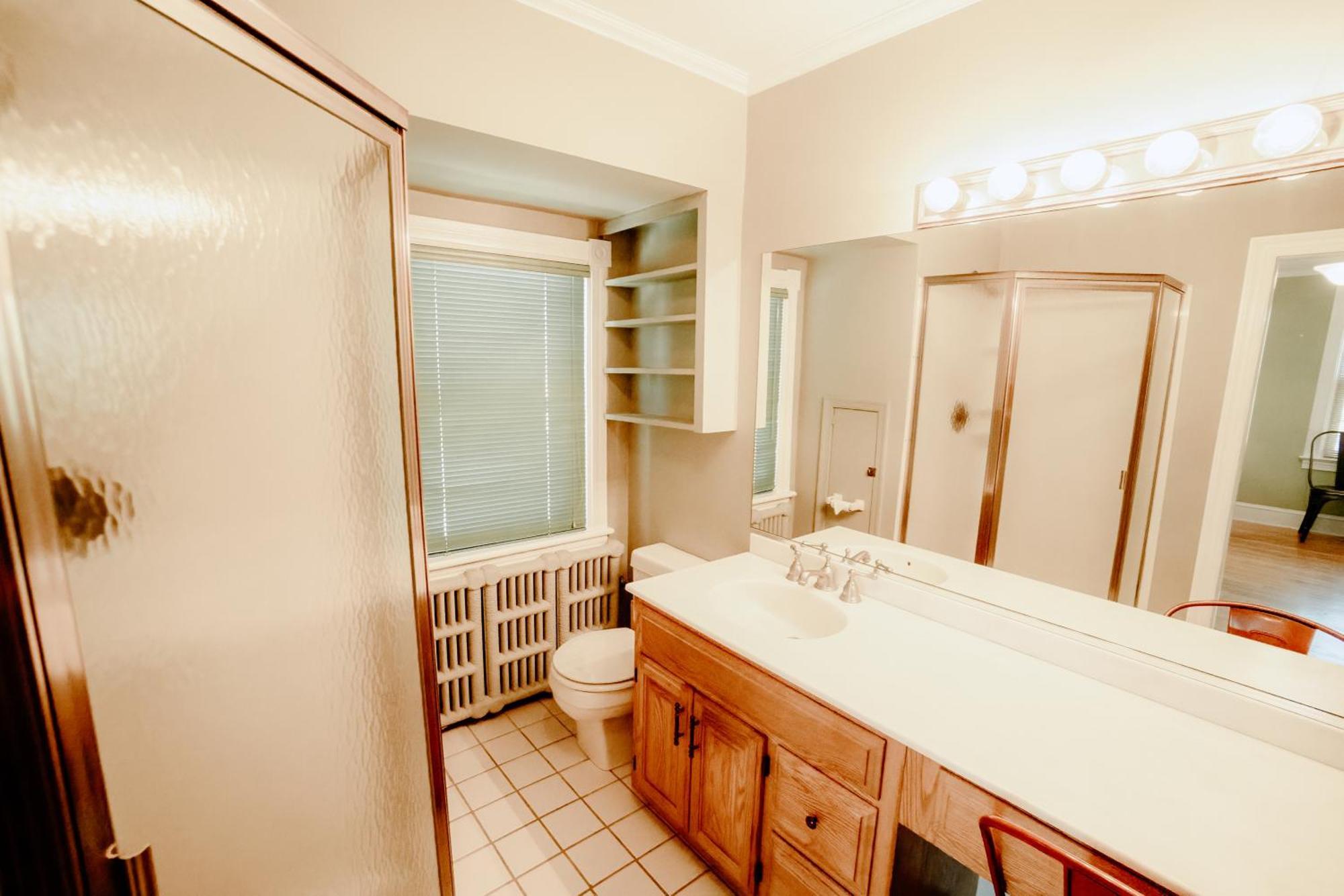 Spacious In A Quiet Neighborhood Holiday home *